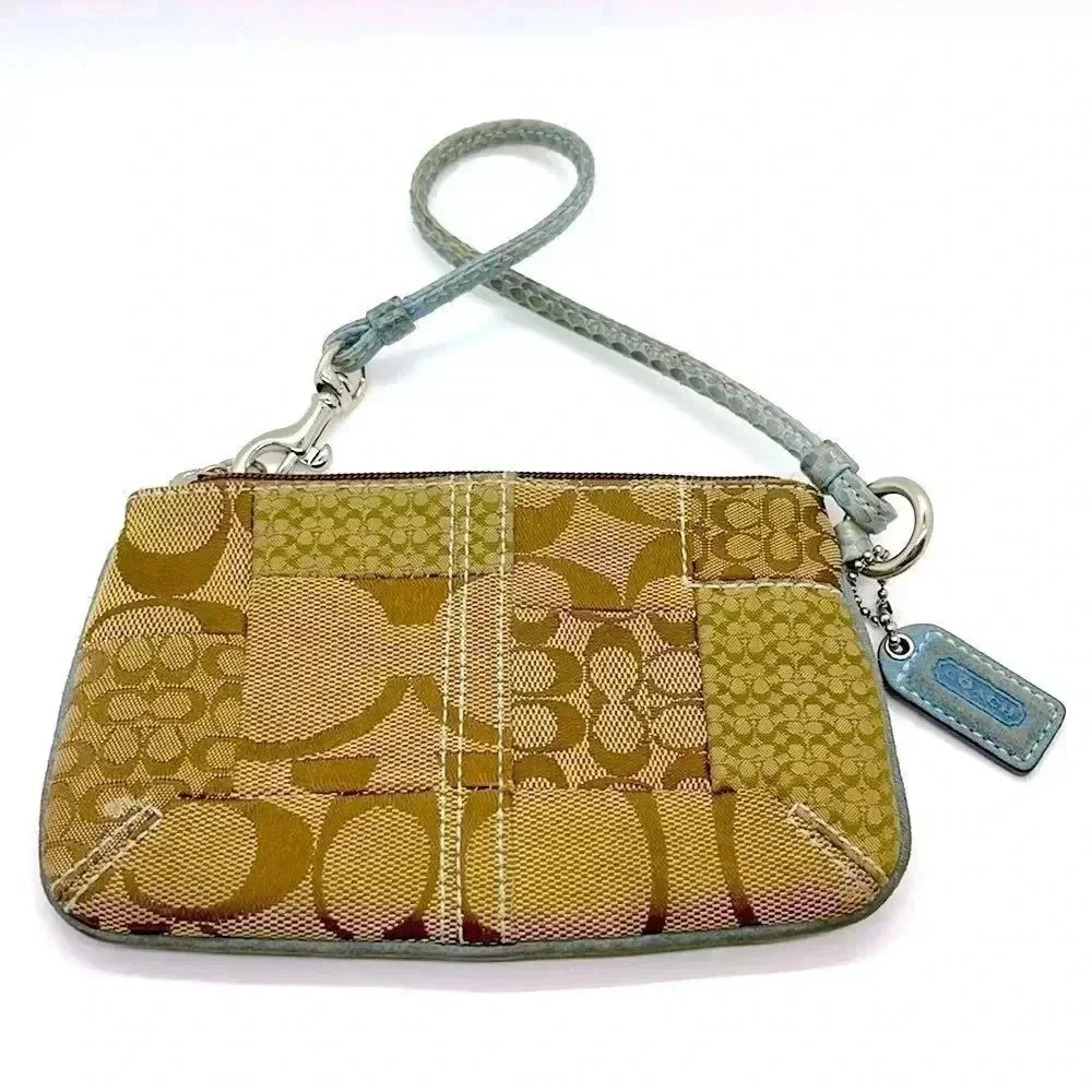 Like new Coach signature C patchwork wristlet! - Picture 4 of 5